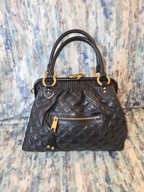 Marc Jacobs Handbags - MARC JACOBS VINTAGE STAM SHOULDER BAG